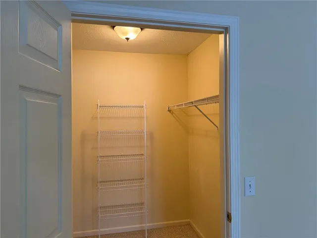 $265,000 | 7 Eagle Pine Way, Henrietta, NY 14623