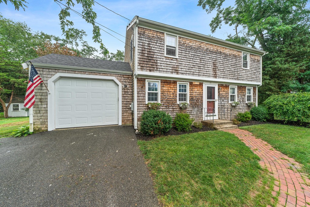 17 Emanuel Road Marshfield, MA 02050 - Photo 2 of 21 Gallery Image 2