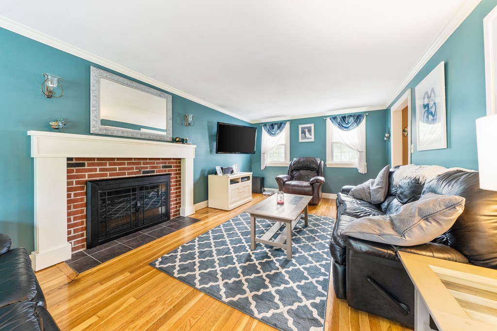 17 Emanuel Road Marshfield, MA 02050 - Photo 9 of 21 Gallery Image 9