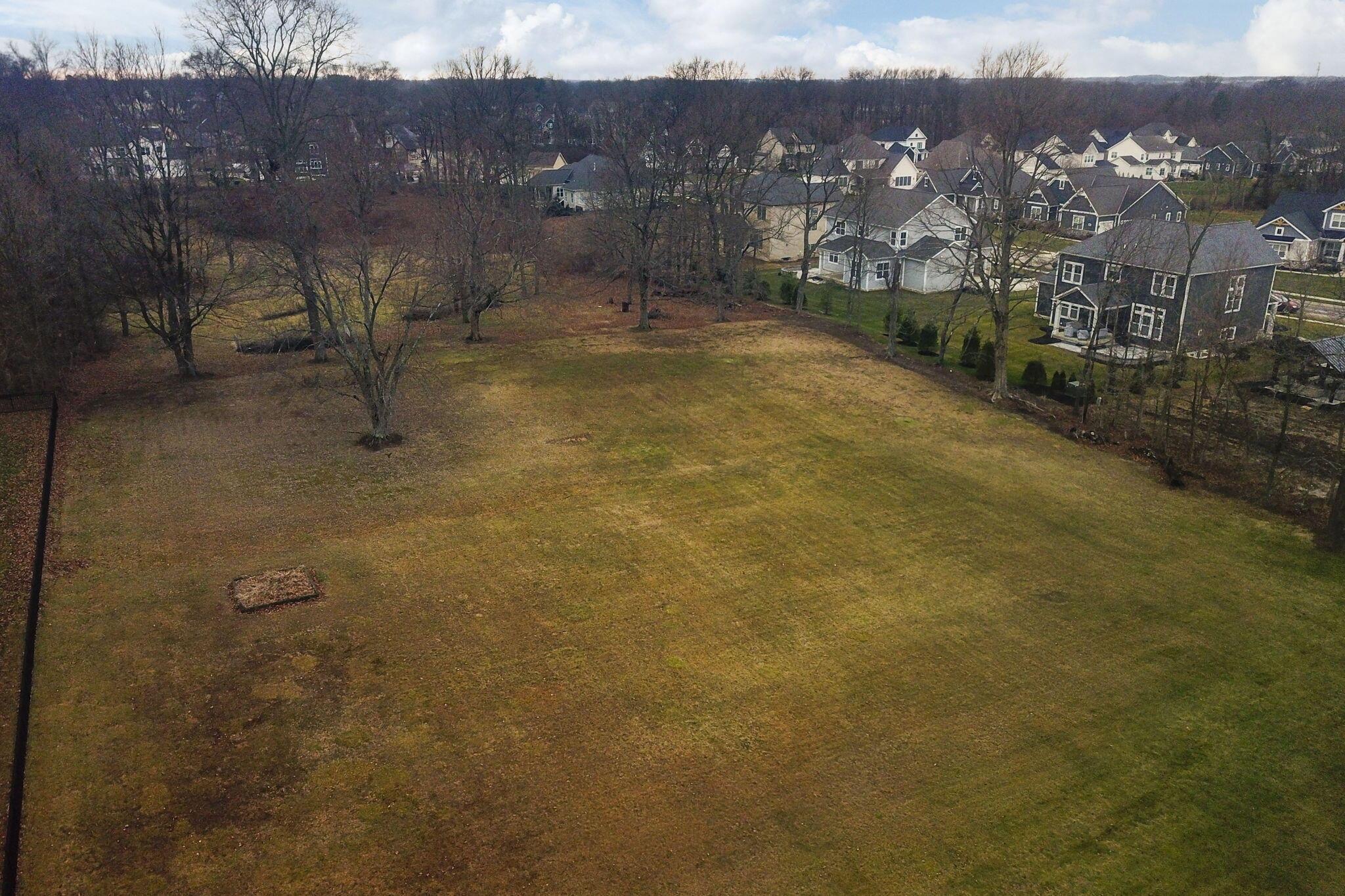 6700 Lewis Center Road Galena, OH 43021 - Photo 8 of 32 South and Mirasol next door