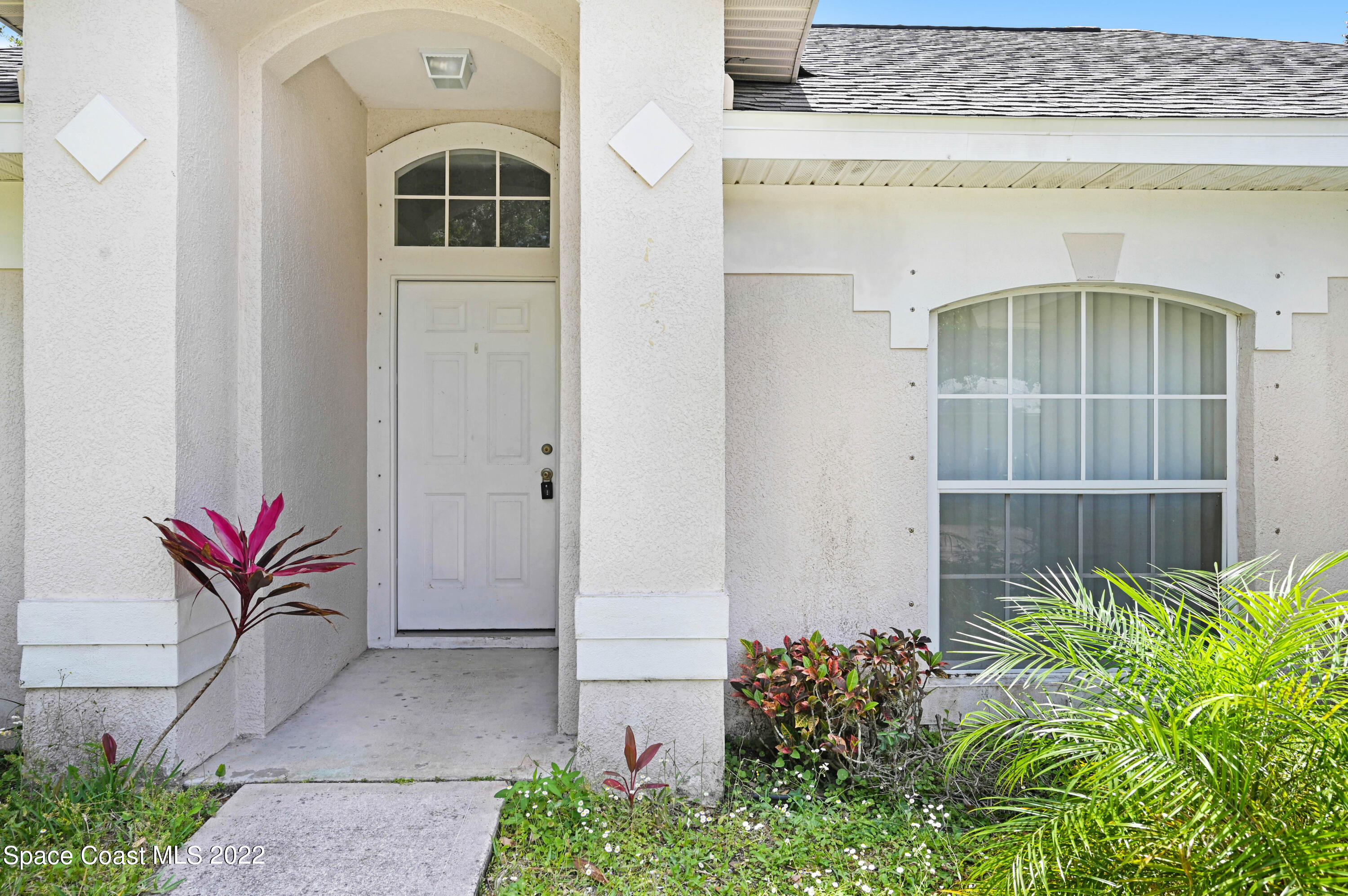 1320 Rascal Street Southeast Palm Bay, FL 32909 - Photo 2 of 27 DSC_3698