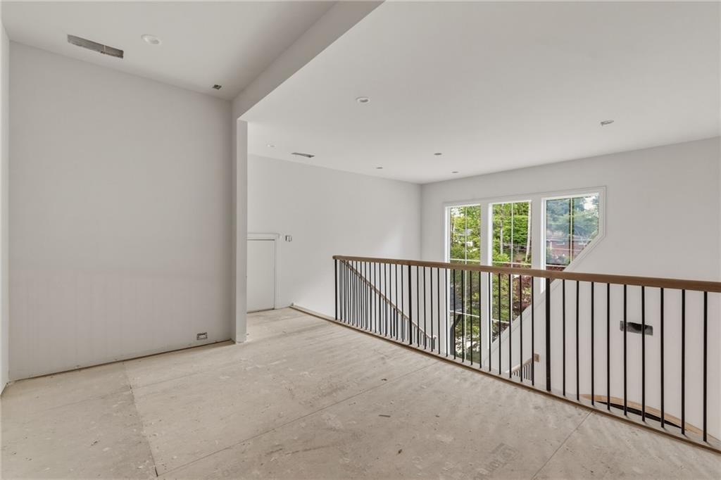 720 Edgewater Trail Atlanta, GA 30328 - Photo 34 of 51