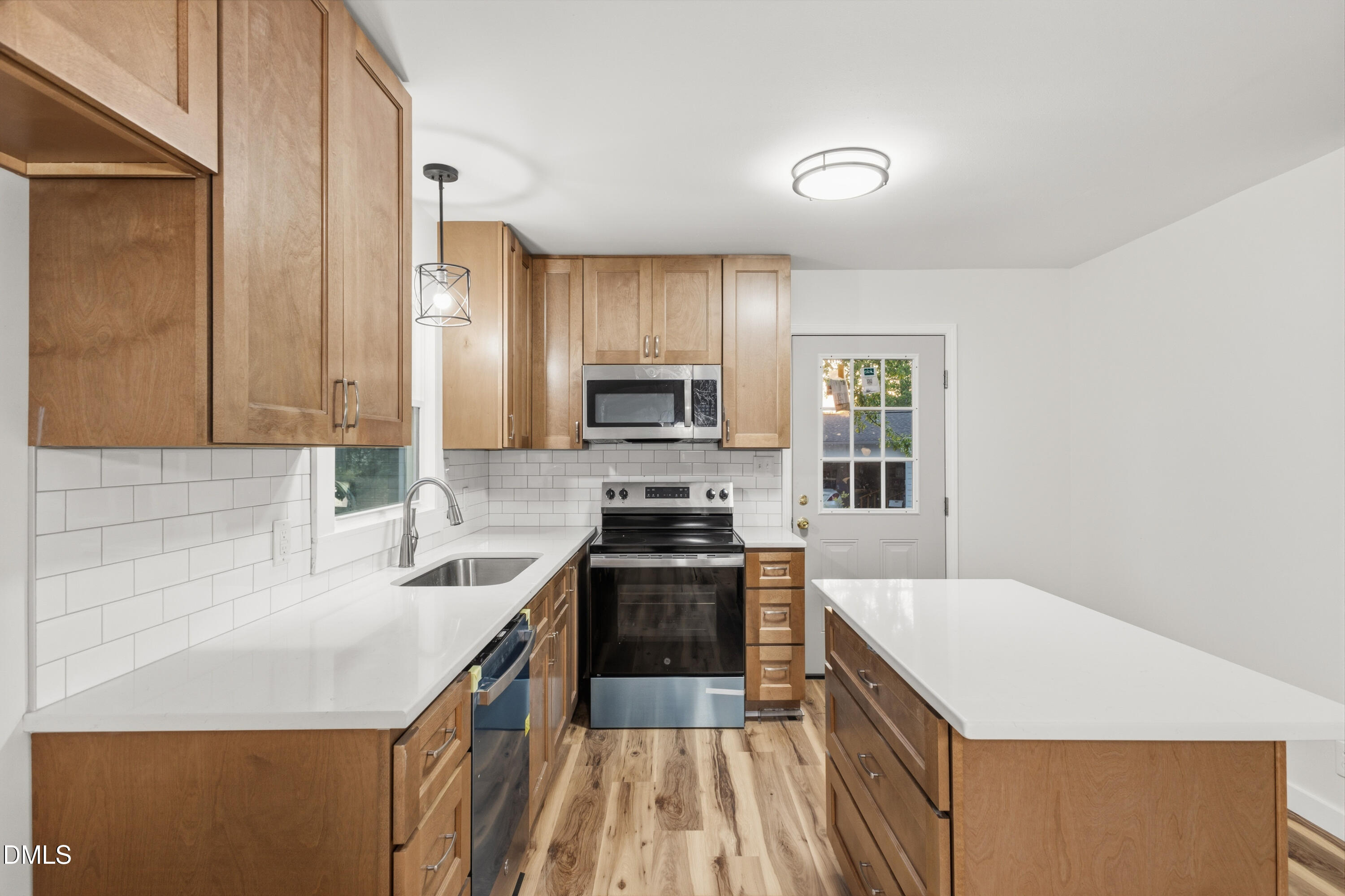 2308 Blacklan Circle Raleigh, NC 27610 - Photo 5 of 35 CY1A2724