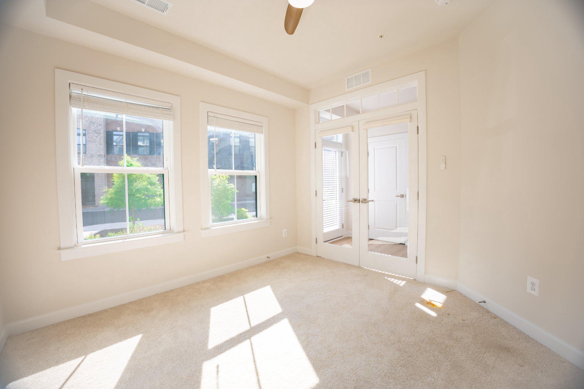 5313 8th Road South Arlington, VA 22204 - Photo 13 of 50 1st Floor Office/Bedroom looking towards entrance
