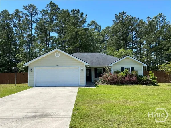 $1,650 | 253 Hendrix Street, Ludowici, GA 31316