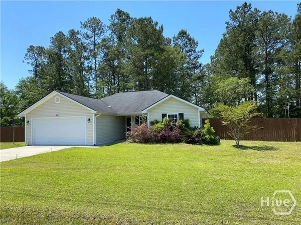 $1,650 | 253 Hendrix Street, Ludowici, GA 31316