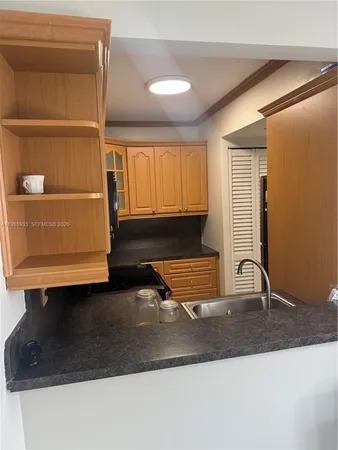 $2,400 | 8075 Northwest 7th Street, Unit 403, Miami, FL 33126