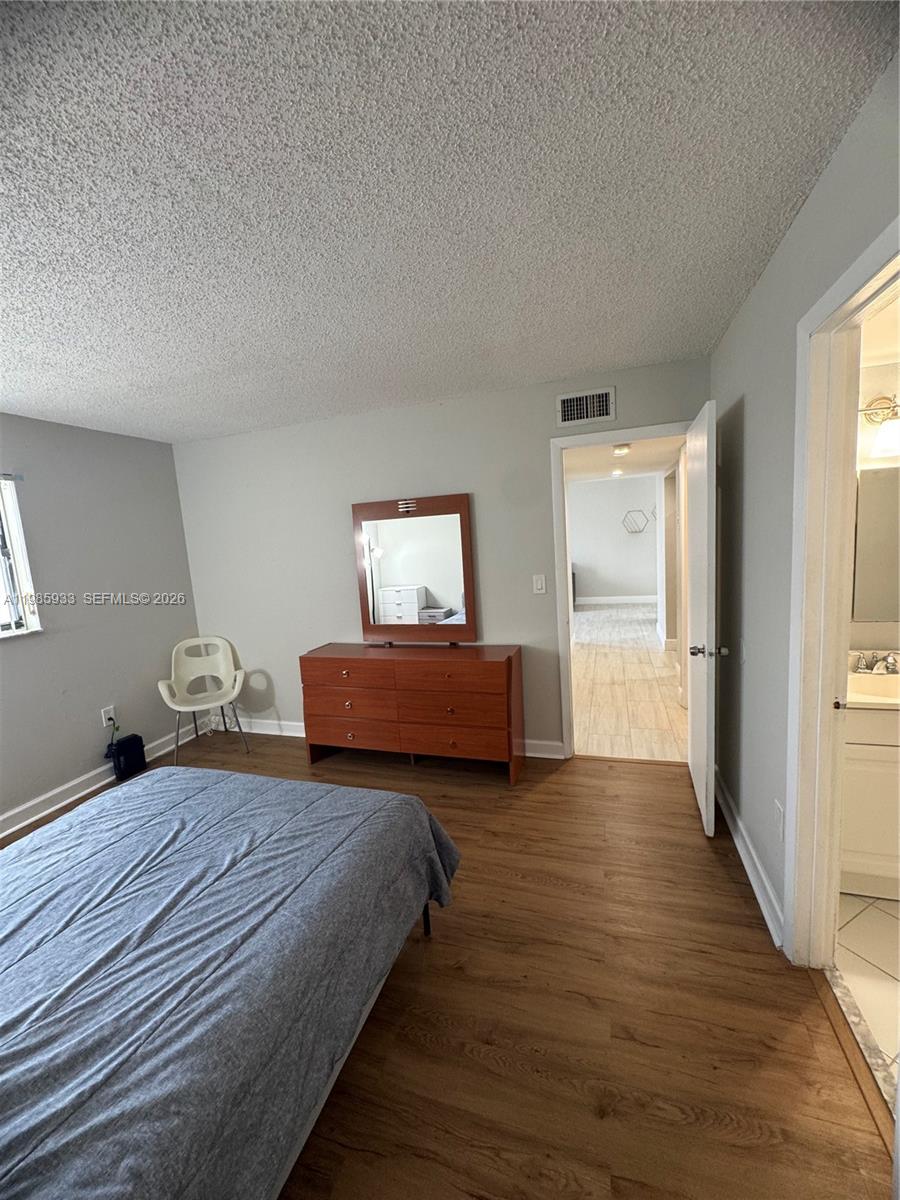 8075 Northwest 7th Street, Unit 403 Miami, FL 33126 - Photo 8 of 41