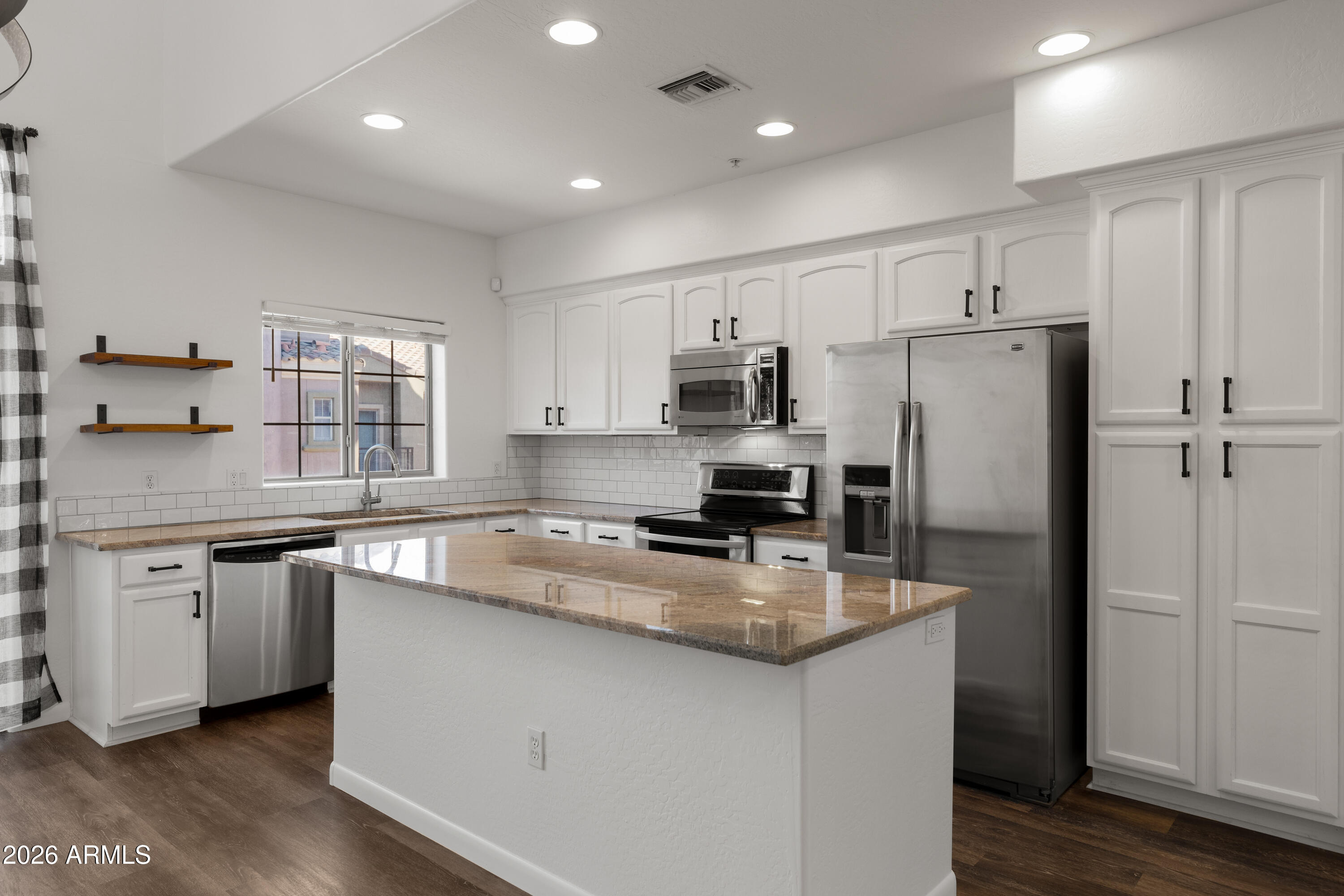 3935 East Rough Rider Road, Unit 1108 Phoenix, AZ 85050 - Photo 3 of 44 7D3A0098