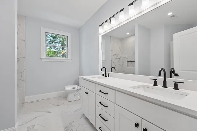 $1,599,900 | 786 Main Street, Hudson, MA 01749