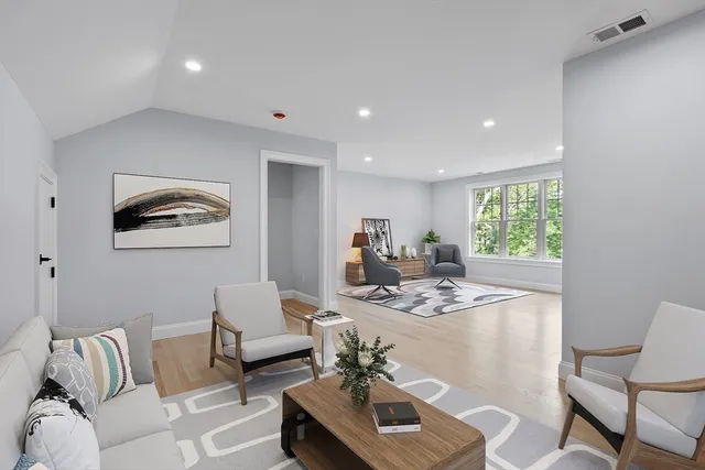 $1,599,900 | 786 Main Street, Hudson, MA 01749