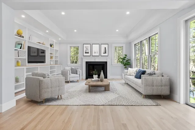 $1,599,900 | 786 Main Street, Hudson, MA 01749