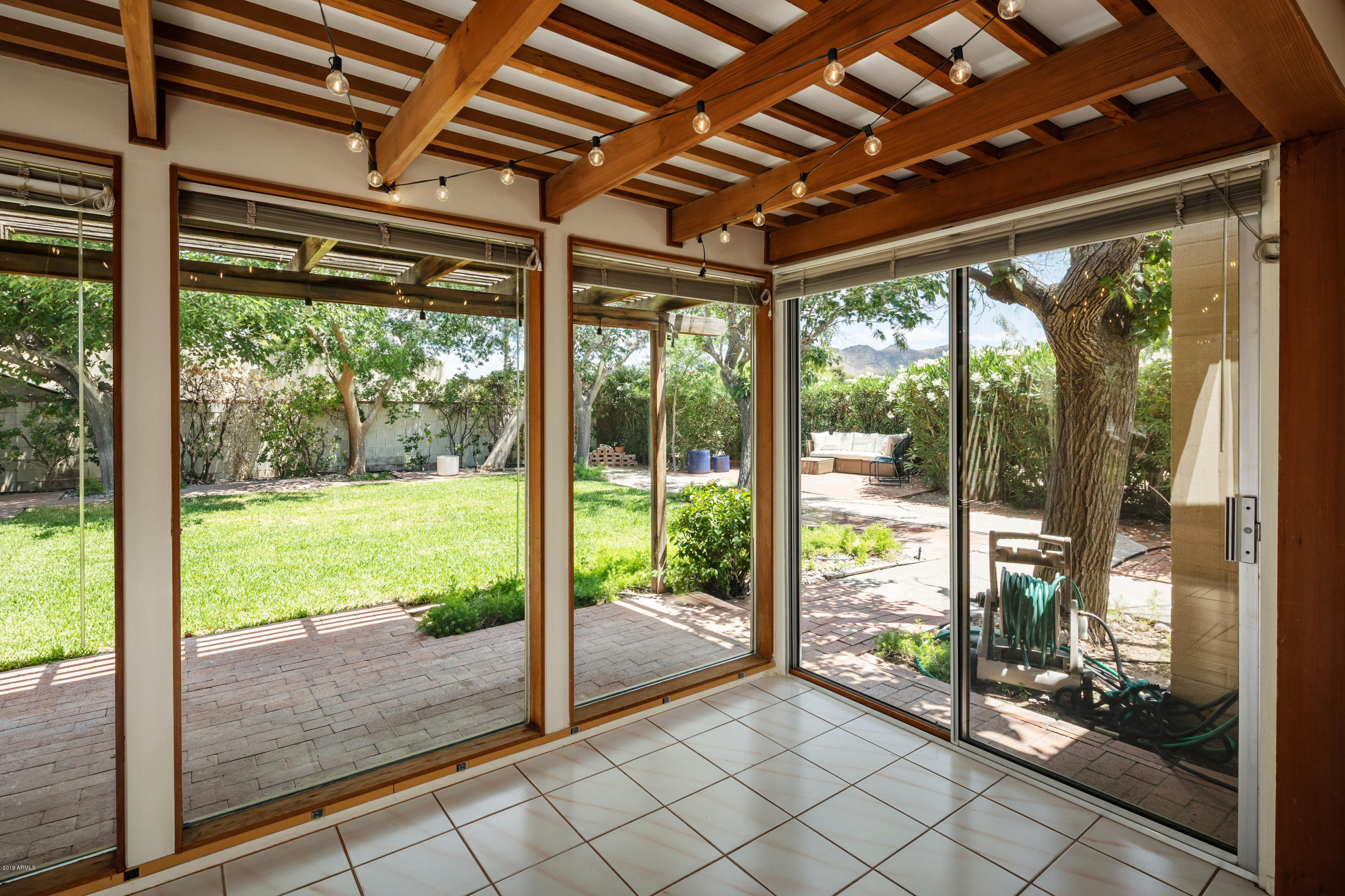 3318 East Mountain View Road Phoenix, AZ 85028 - Photo 14 of 52 RR-5927-web