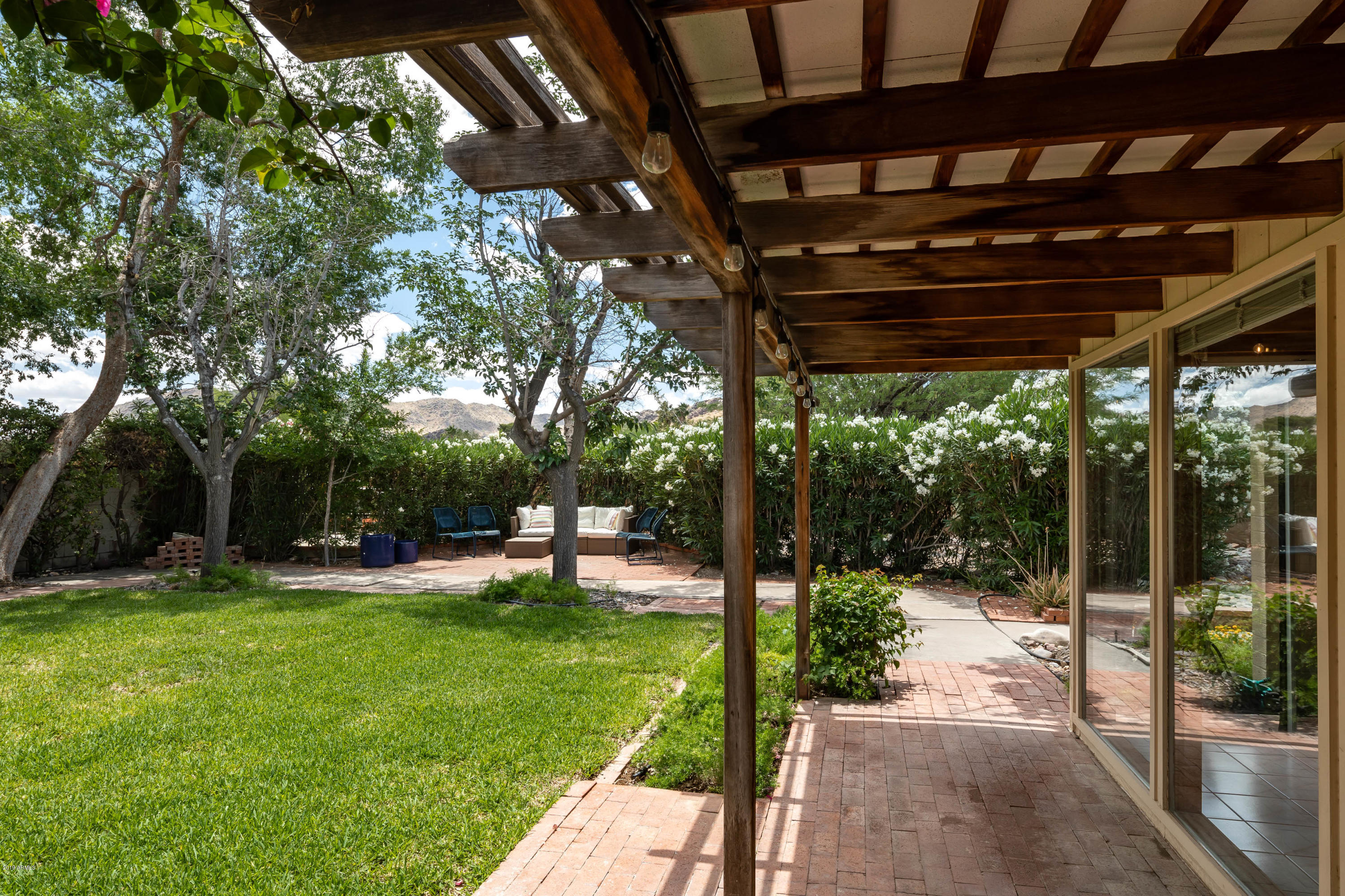 3318 East Mountain View Road Phoenix, AZ 85028 - Photo 7 of 52 RR-5832-web