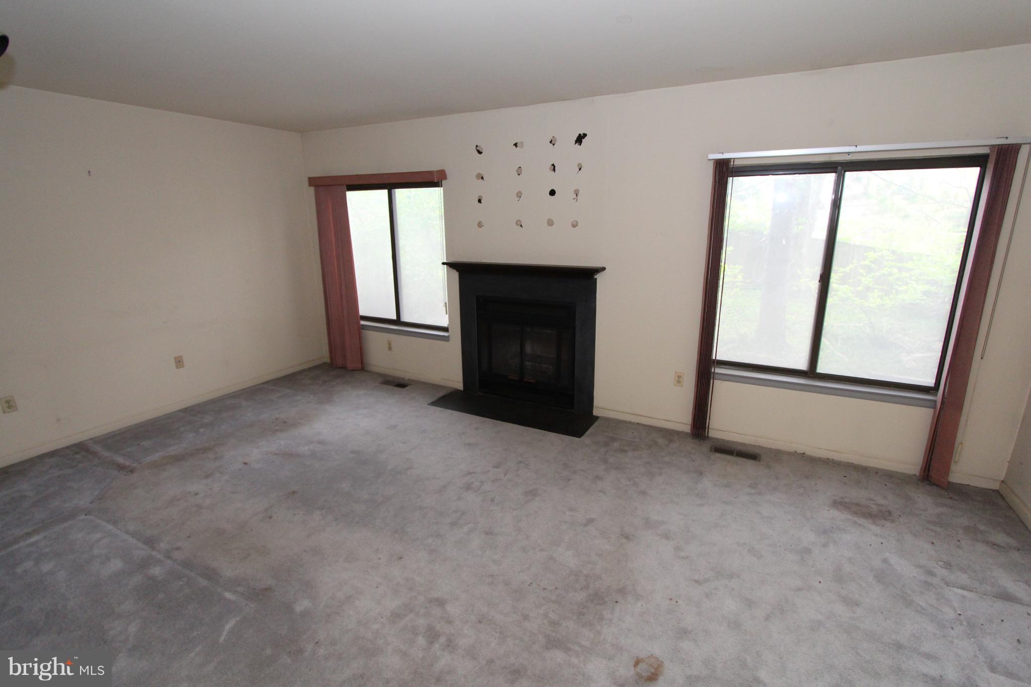 3729 Nimitz Road Kensington, MD 20895 - Photo 5 of 15 Living Room