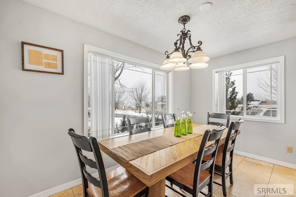 4106 East 67 North Rigby, ID 83442 - Photo 16 of 92 Dining Within kitchen