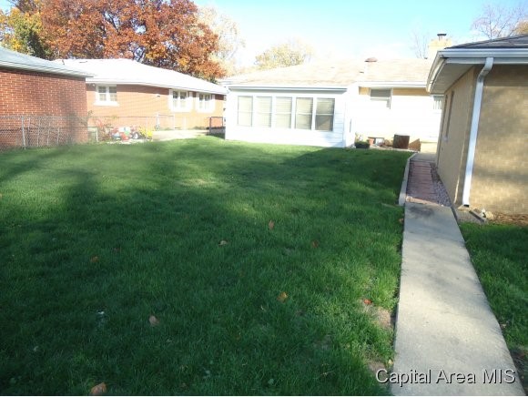 2107 North 23rd Street Springfield, IL 62702 - Photo 11 of 11