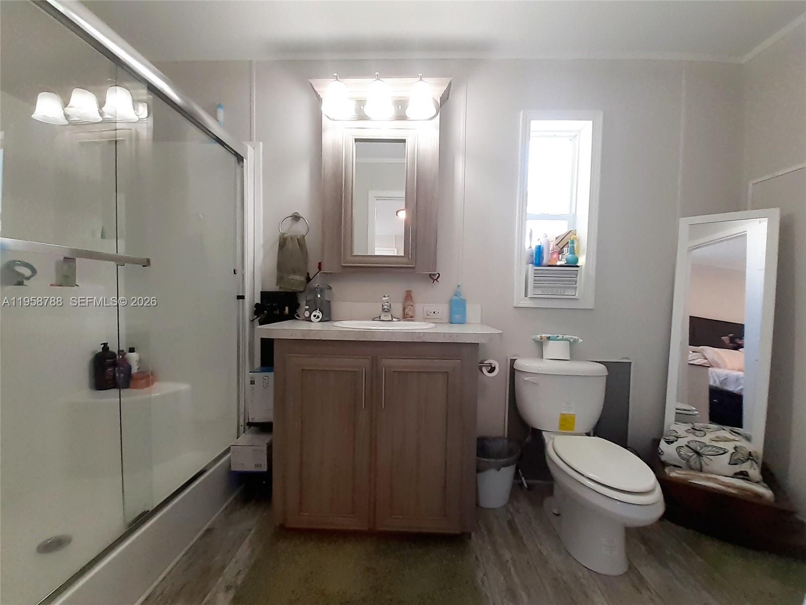 13331 Southwest 7th Place Davie, FL 33325 - Photo 11 of 35