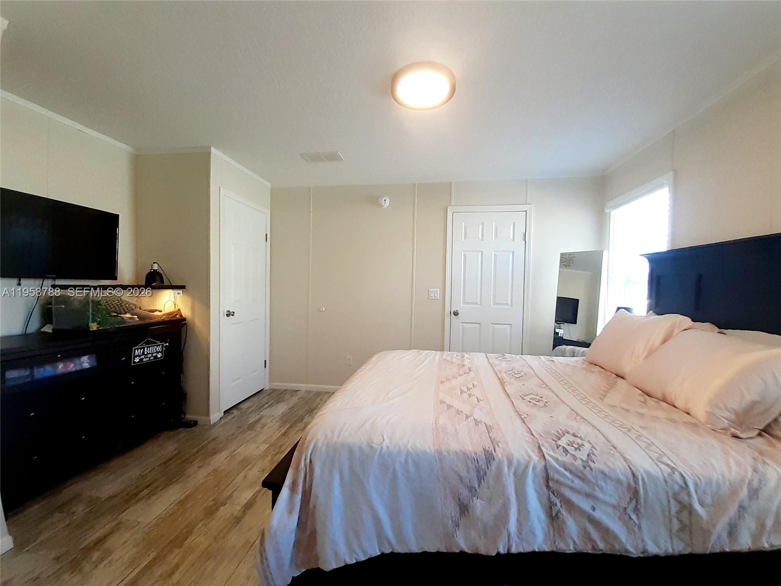 13331 Southwest 7th Place Davie, FL 33325 - Photo 20 of 35