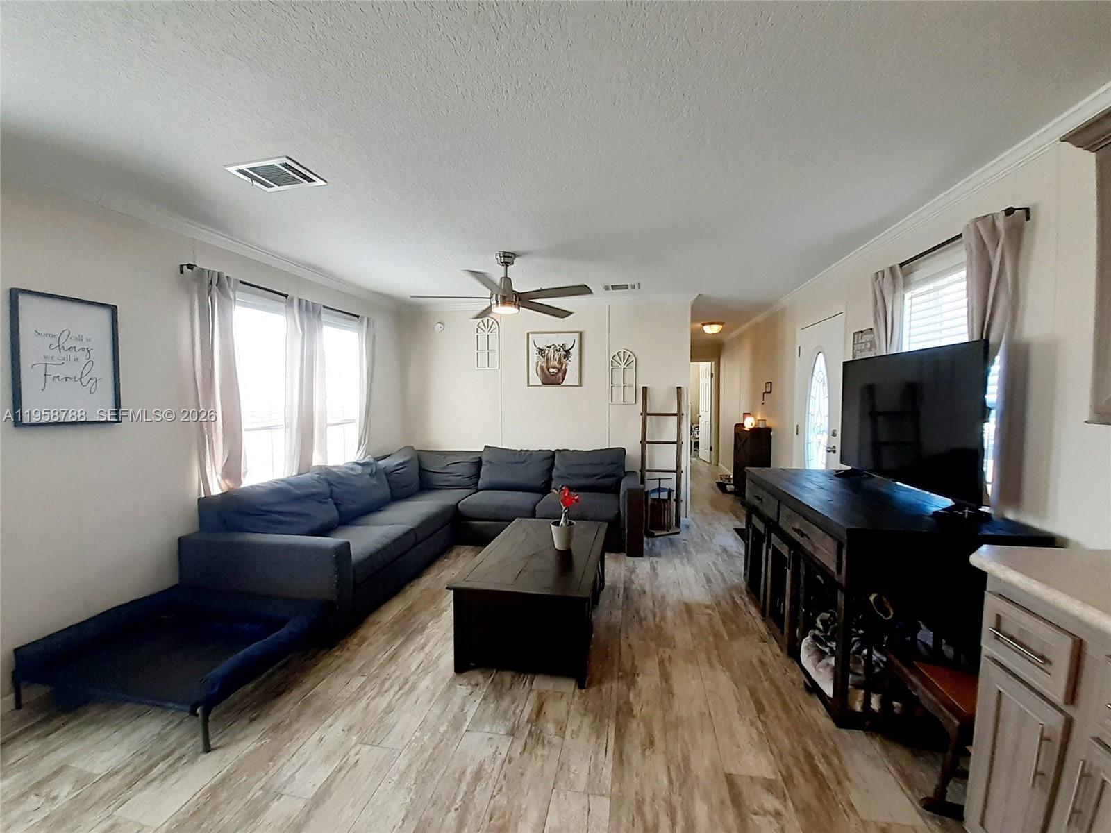 13331 Southwest 7th Place Davie, FL 33325 - Photo 21 of 35