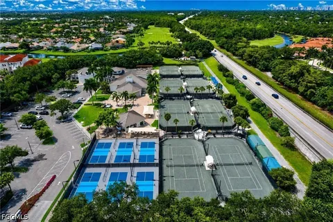 $999,900 | 1855 Les Chateaux Boulevard, Unit 5201, Naples, FL 34109