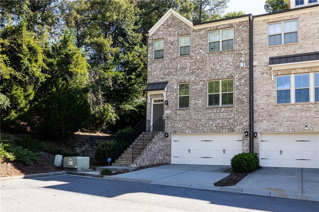 3163 Rutter Drive, Unit 31 Atlanta, GA 30345 - Photo 2 of 47 Gallery Image 2