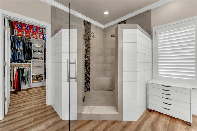 a view of a walk in closet