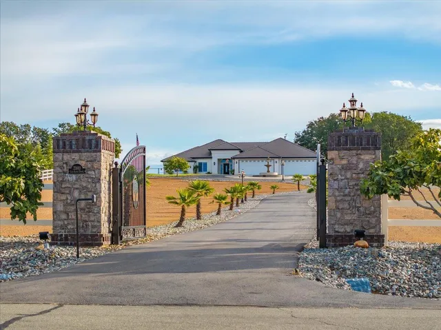 a view of a building with street