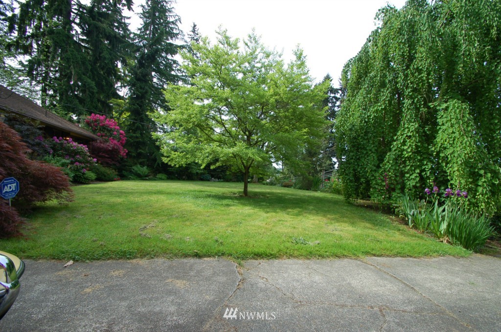 19028 104th Avenue Northeast Bothell, WA 98011 - Photo 20 of 21 Gallery Image 20