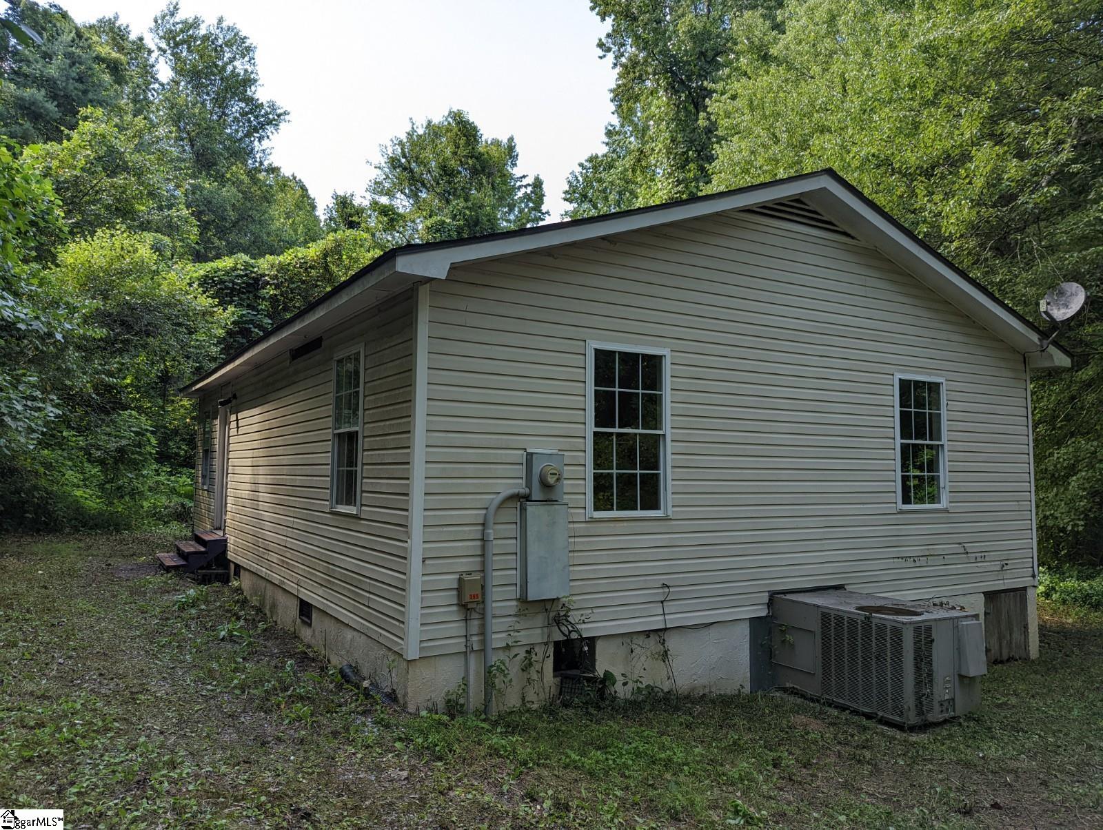 395 Spring Park Road Marietta, SC 29661 - Photo 1 of 7 Gallery Image 1