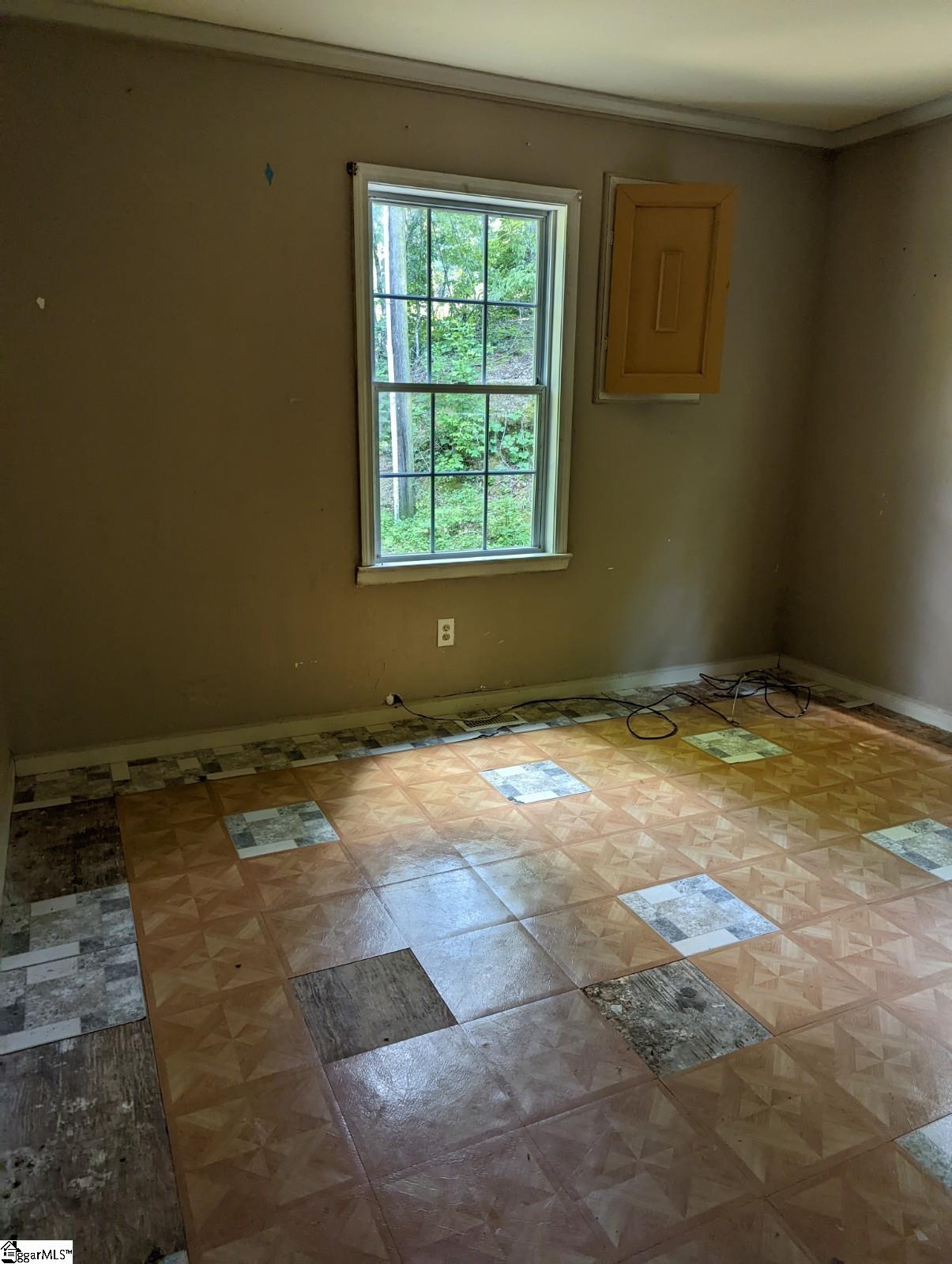 395 Spring Park Road Marietta, SC 29661 - Photo 6 of 7 Gallery Image 6