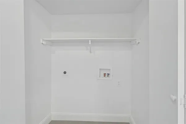 $104,800 | 5516 Boca Raton Boulevard, Unit 321, Fort Worth, TX 76112