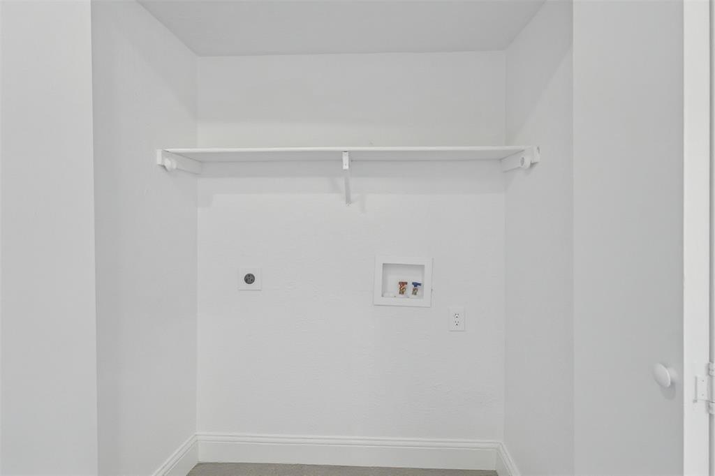 5516 Boca Raton Boulevard, Unit 321 Fort Worth, TX 76112 - Photo 11 of 25 LAUNDRY ROOM