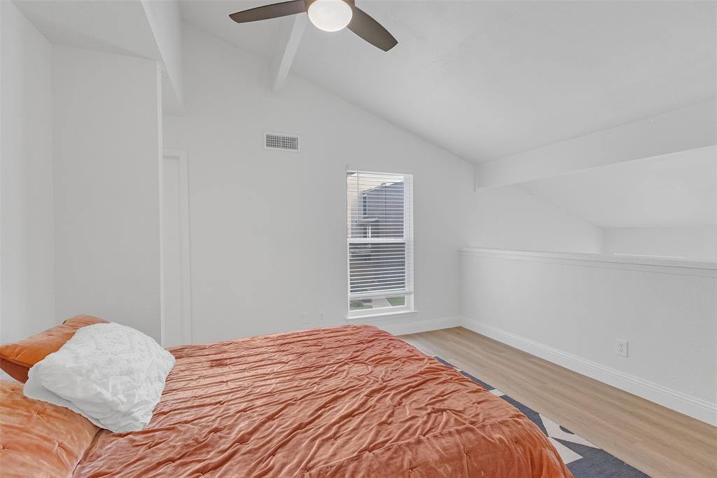 5516 Boca Raton Boulevard, Unit 321 Fort Worth, TX 76112 - Photo 14 of 25 PRIMARY SUITE WITH HIGH CEILING