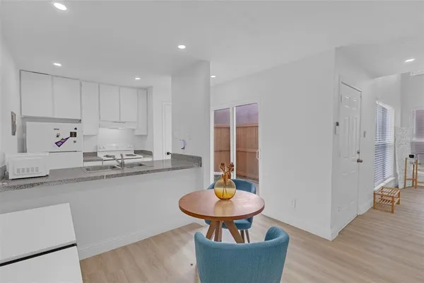 $104,800 | 5516 Boca Raton Boulevard, Unit 321, Fort Worth, TX 76112