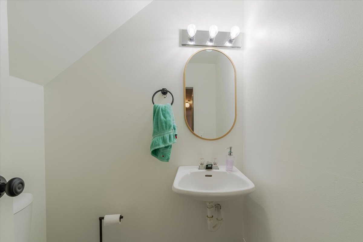 105 Detweiller Street Congerville, IL 61729 - Photo 16 of 36