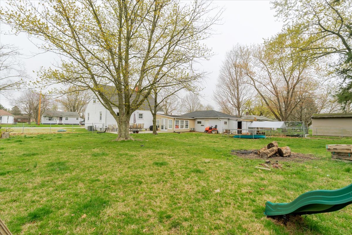 105 Detweiller Street Congerville, IL 61729 - Photo 32 of 36