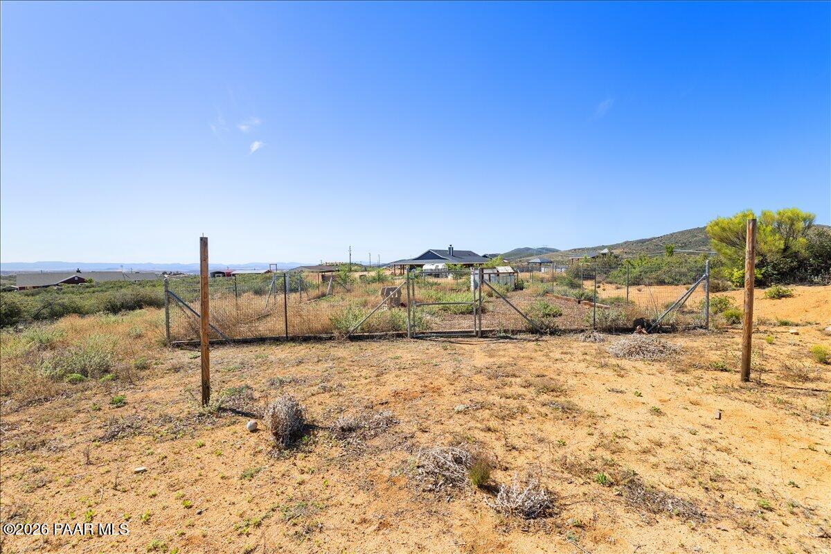17313 East Lions Crossing Road Dewey, AZ 86327 - Photo 29 of 42 Dog Run