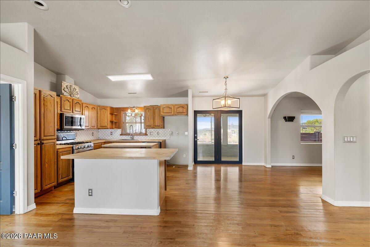 17313 East Lions Crossing Road Dewey, AZ 86327 - Photo 10 of 42 Kitchen