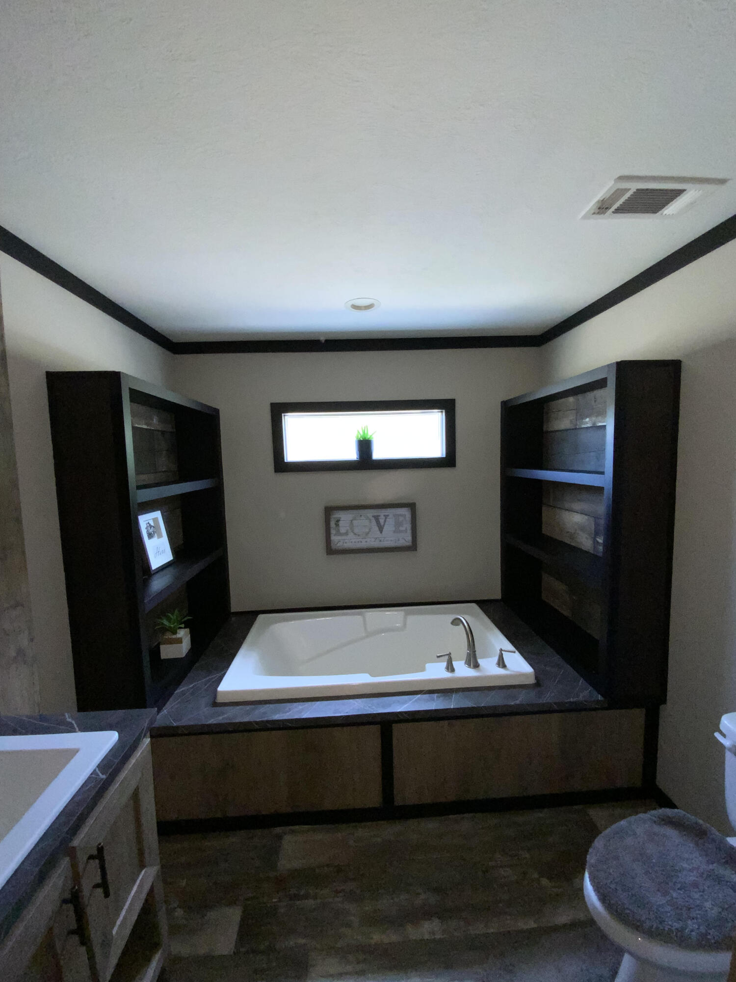 470 Stokes Road Walterboro, SC 29488 - Photo 19 of 25 MB-tub