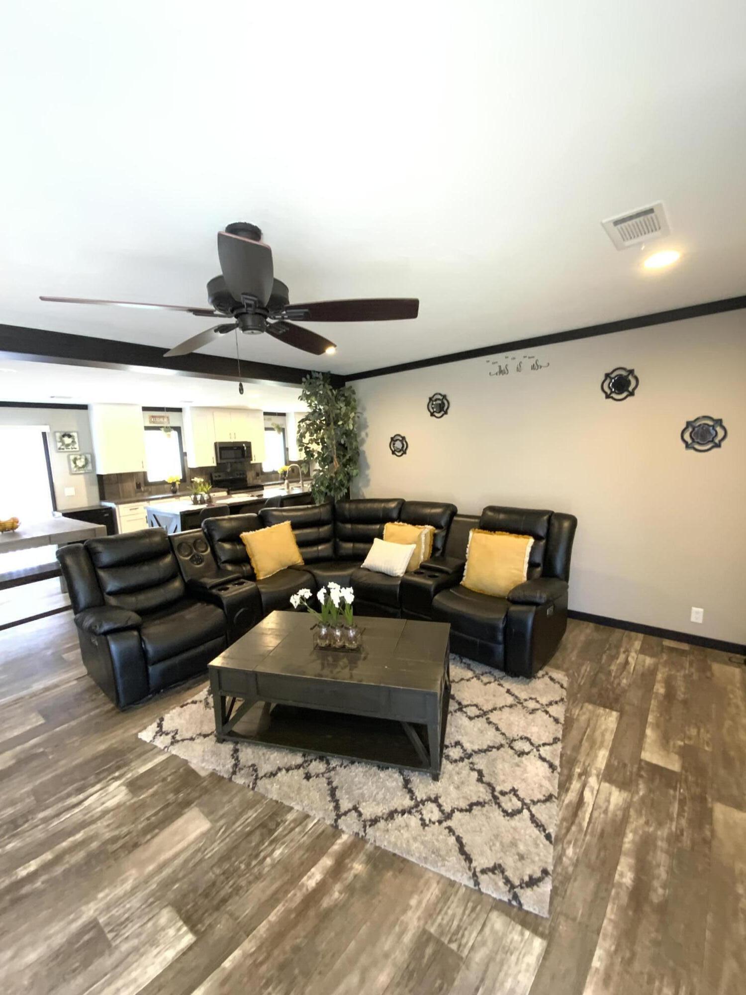 470 Stokes Road Walterboro, SC 29488 - Photo 8 of 25 livingarea