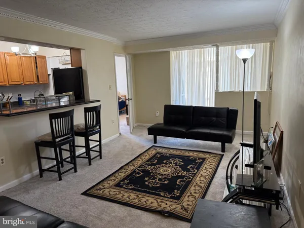 $2,100 | 7925 Mandan Road, Unit 204, Greenbelt, MD 20770