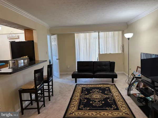 $2,100 | 7925 Mandan Road, Unit 204, Greenbelt, MD 20770