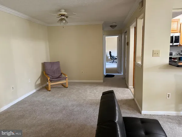 $2,100 | 7925 Mandan Road, Unit 204, Greenbelt, MD 20770
