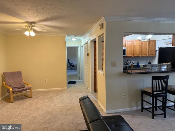 $2,100 | 7925 Mandan Road, Unit 204, Greenbelt, MD 20770