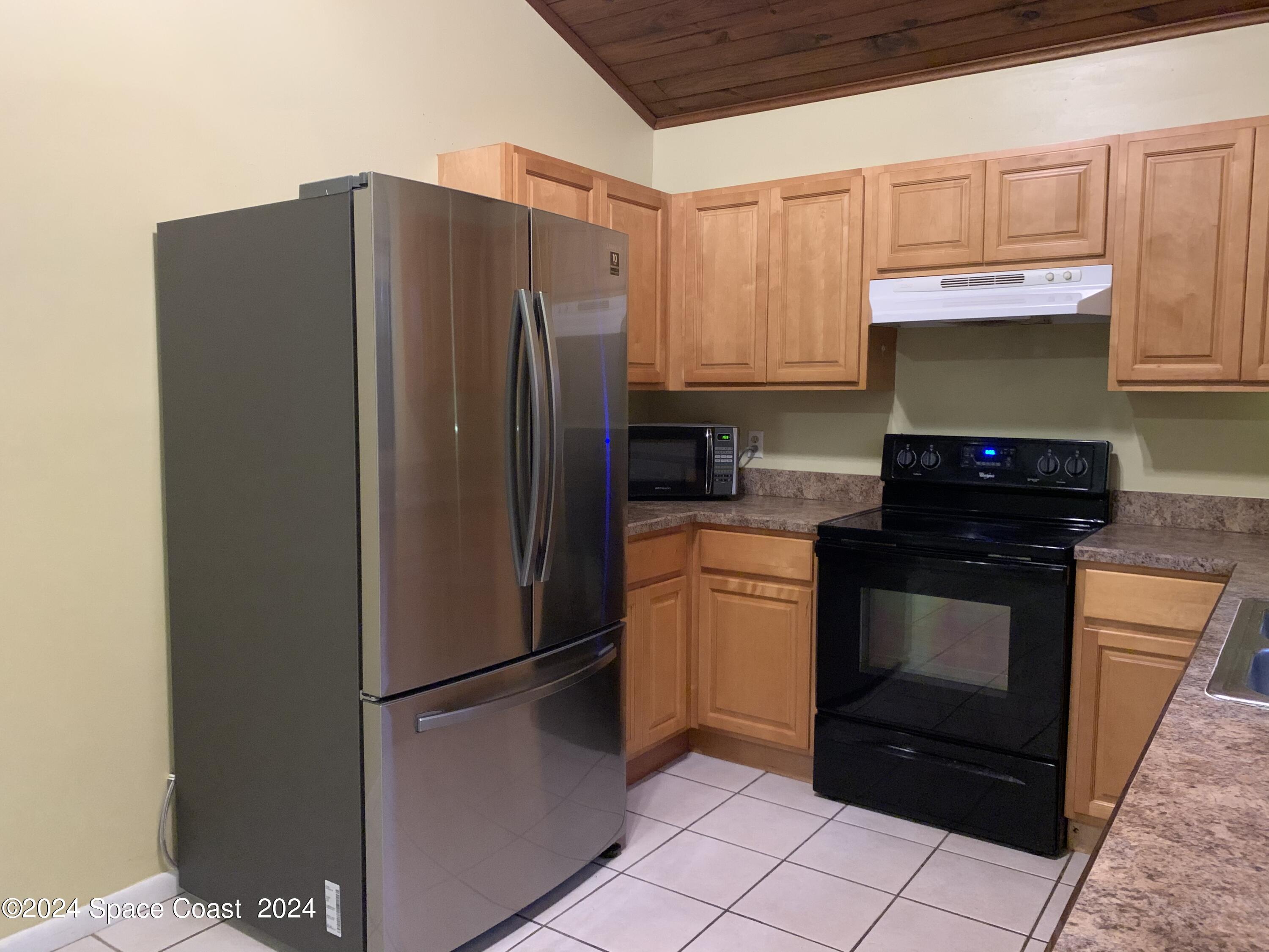 242 Provincial Drive Melbourne, FL 32903 - Photo 5 of 18 2021-02-13 06.56.47