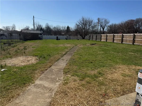 $199,900 | 108 West Main Street, Henryville, IN 47126