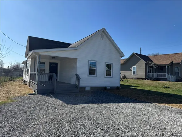 $199,900 | 108 West Main Street, Henryville, IN 47126