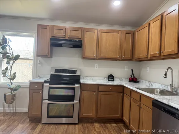 $199,900 | 108 West Main Street, Henryville, IN 47126