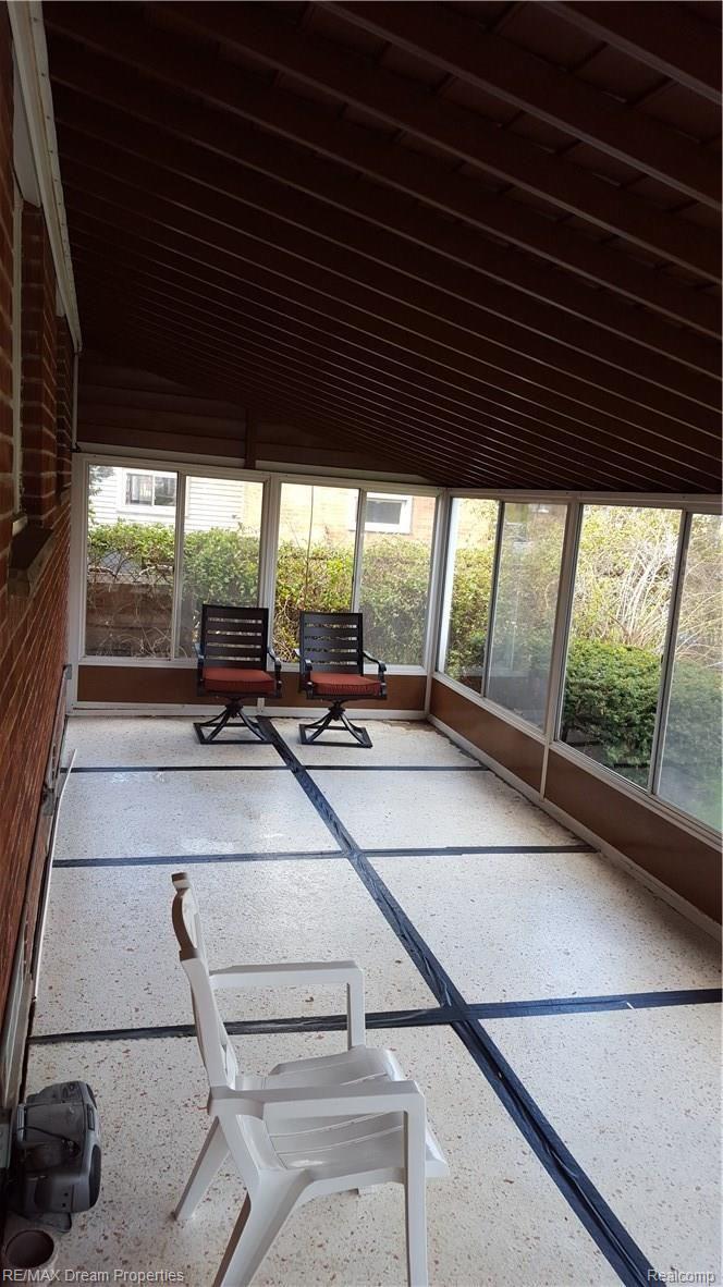 9060 Merriman Road Livonia, MI 48150 - Photo 3 of 4 meri sun room.jpg